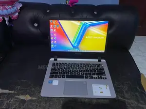 ল্যাপটপ ASUS 3GB Intel SSD 256GB