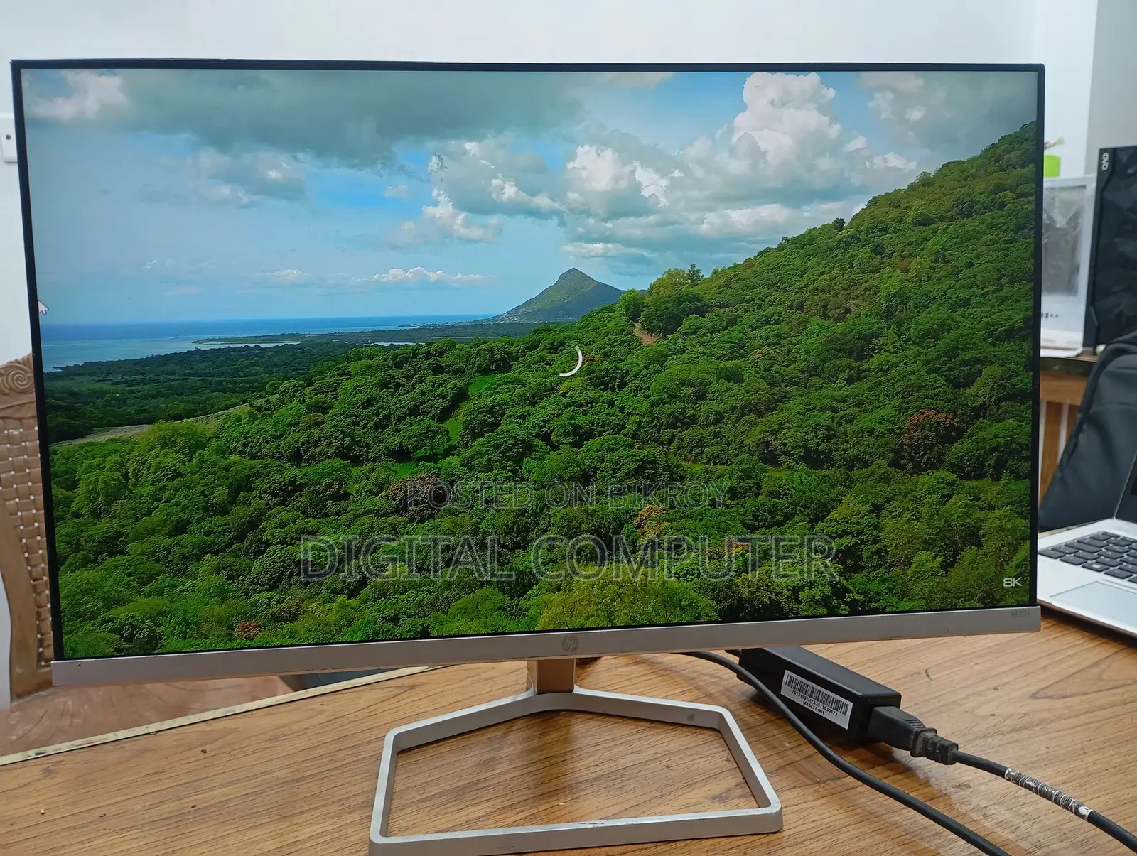 HP M22f Monitor