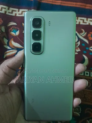 Infinix Hot 50 Pro+ 4G 256 GB Silver