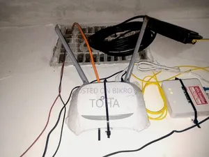 TP-Link (840N) 300Mbps Wireless Router (Good Condition)