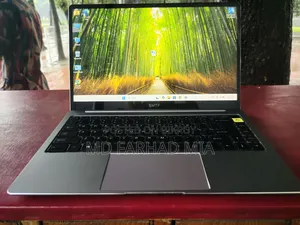 Laptop 8GB Intel Celeron SSD 250GB