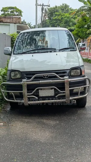 Toyota Noah 2007 White