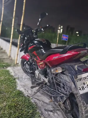 বাজাজ পালসার ১৫০ ২০১৫ কালো