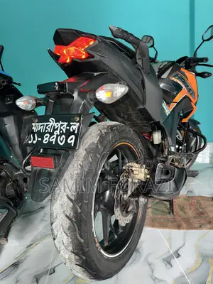 Honda Hornet 2021 Orange