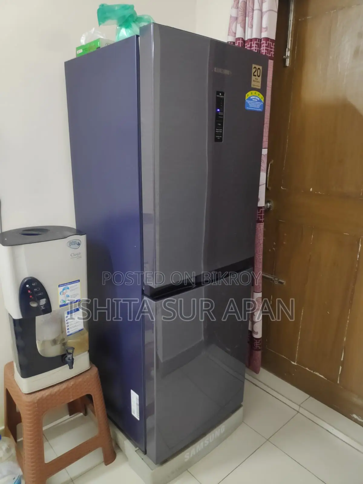 ফ্রিজ - স্যামসাং ২১৮ লিটার বটম মাউন্ট ফ্রিজার