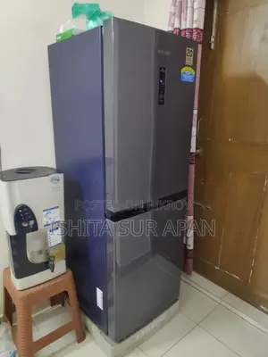 ফ্রিজ - স্যামসাং ২১৮ লিটার বটম মাউন্ট ফ্রিজার