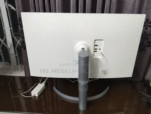 LG 32" MONITOR (Dolby Sound)
