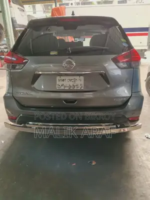 নিসান এক্স-ট্রেইল ২০১৮ রূপালী