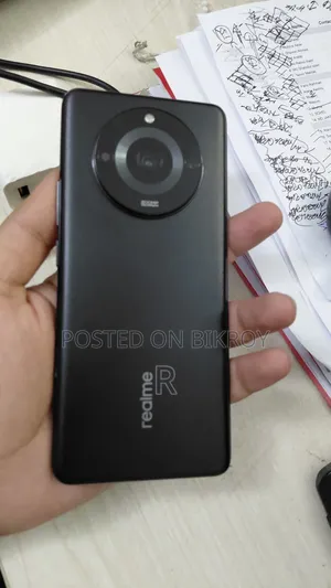 রিয়েলমি ১১ প্রো ২৫৬ জিবি কালো