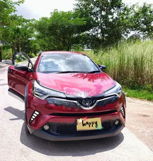 টয়োটা সি-এইচআর ২০১৭ লাল
