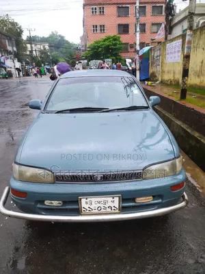 টয়োটা করোল্লা ১৯৯২ গ্রে