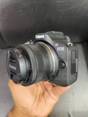 Canon EOS R50 + RF-S 15-45mm Lens