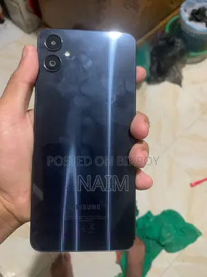 নতুন স্যামসাং গ্যালাক্সি এ০৫ ১২৮ জিবি