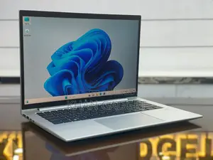 Laptop HP EliteBook 840 G10 16GB Intel Core I7 SSD 512GB