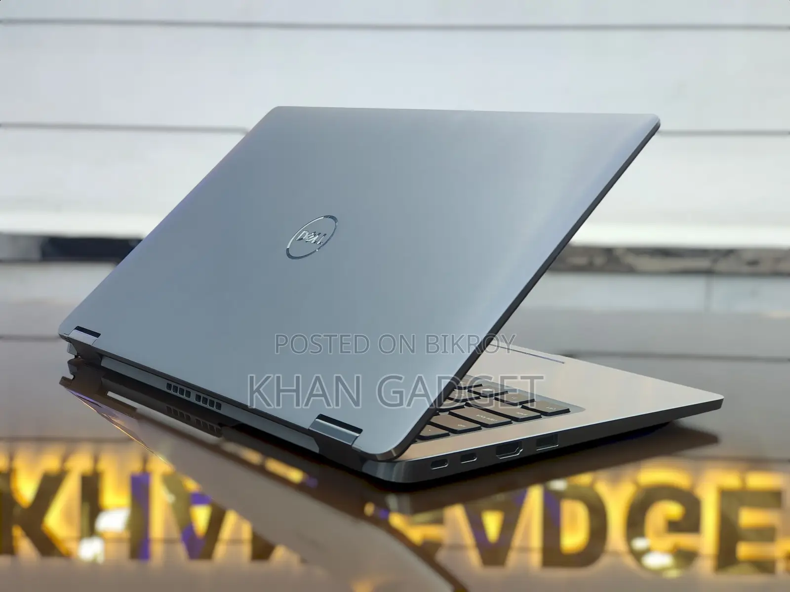 Laptop Dell Latitude 7400 2-in-1 16GB Intel Core I7 SSD 256GB