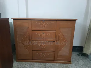 প্রায় নতুন ওয়ারড্রোব বিক্রয় হবে
