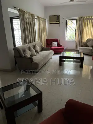 মডার্ন ডিজাইন ৭ সিটার সোফা সেট উইথ গ্লাস টপ উডেন সেন্টার টেবিল