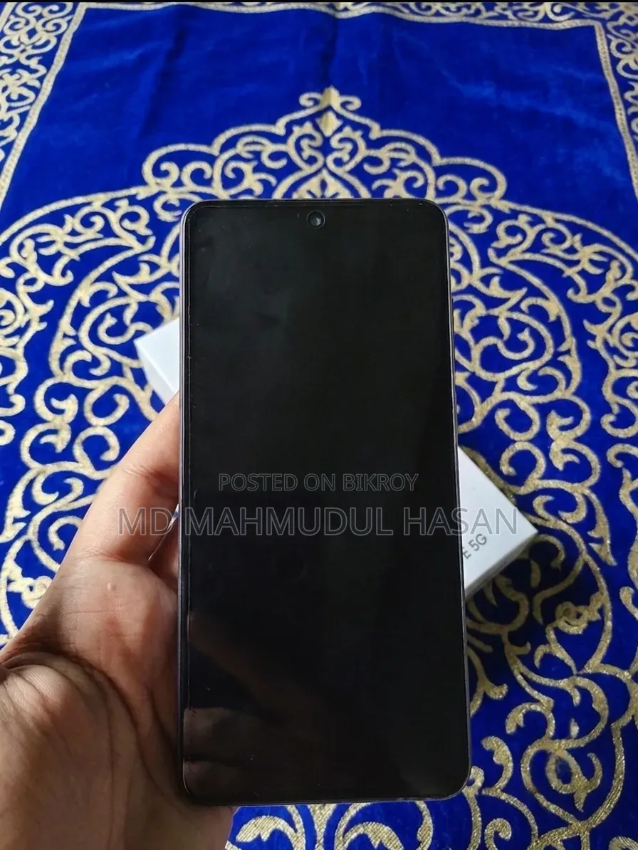 স্যামসাং গ্যালাক্সি এস২১ এফই ৫জি ১২৮ জিবি ব্ল্যাক