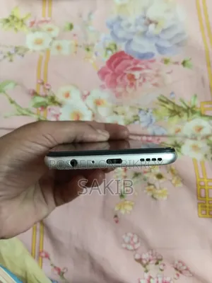 নিউ রিয়েলমি ৭ (এশিয়া) ১২৮ জিবি সিলভার