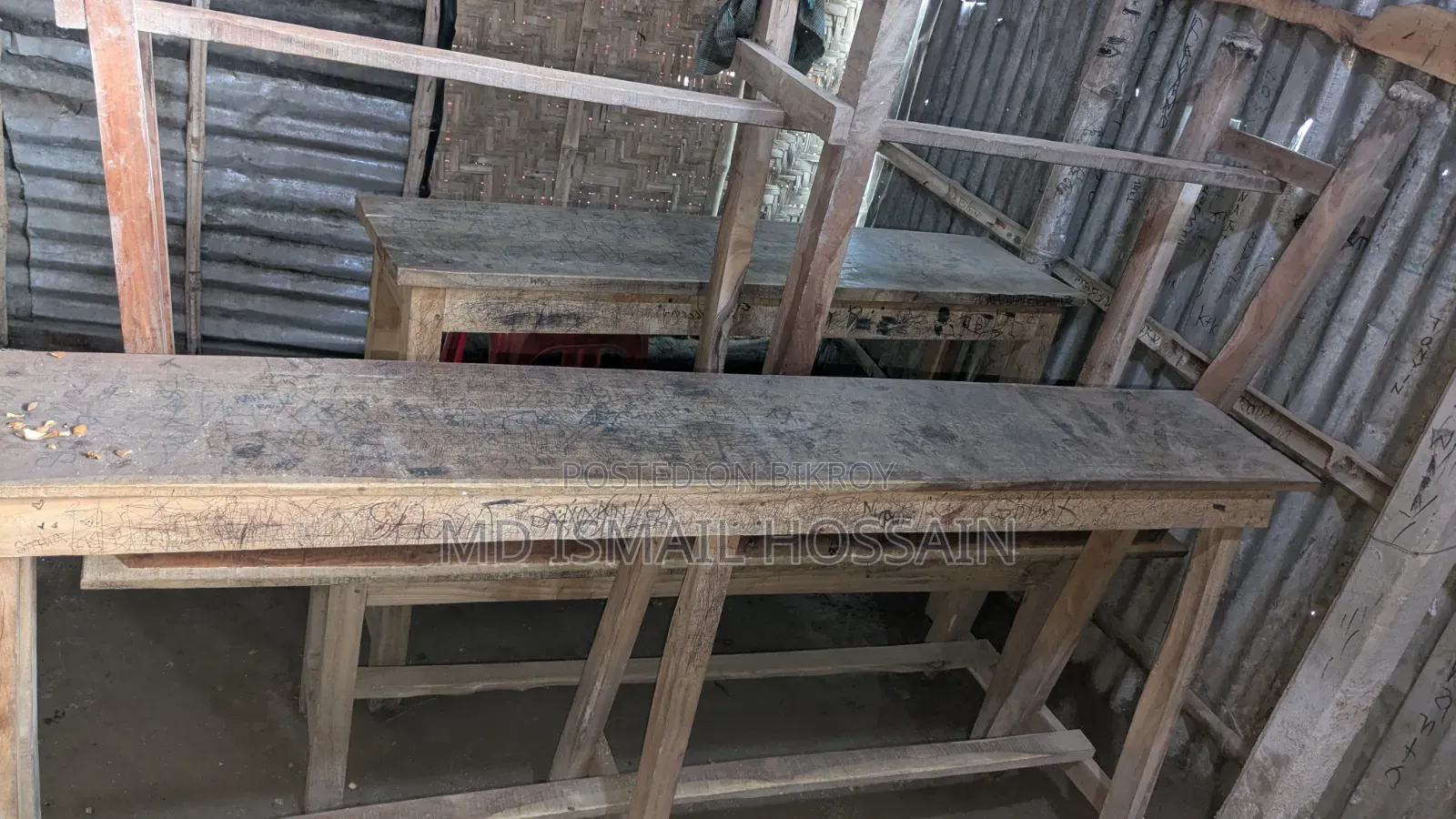 ৫ ফুট সাইজের বেঞ্চ ৬ জোড়া বিক্রি করা হবে