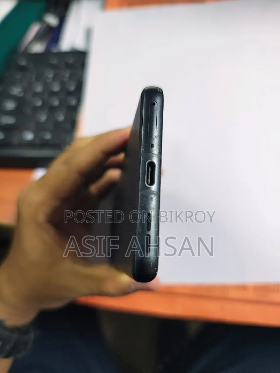 মোটরসাইকেল এজ ৫০ প্রো ২৫৬ জিবি ব্ল্যাক