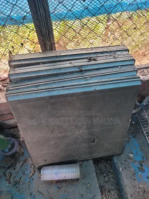 কবুতর, মুরগীর খাঁচা