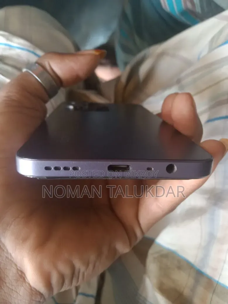 রিয়েলমি নোট ৬০ ১২৮ জিবি কালো