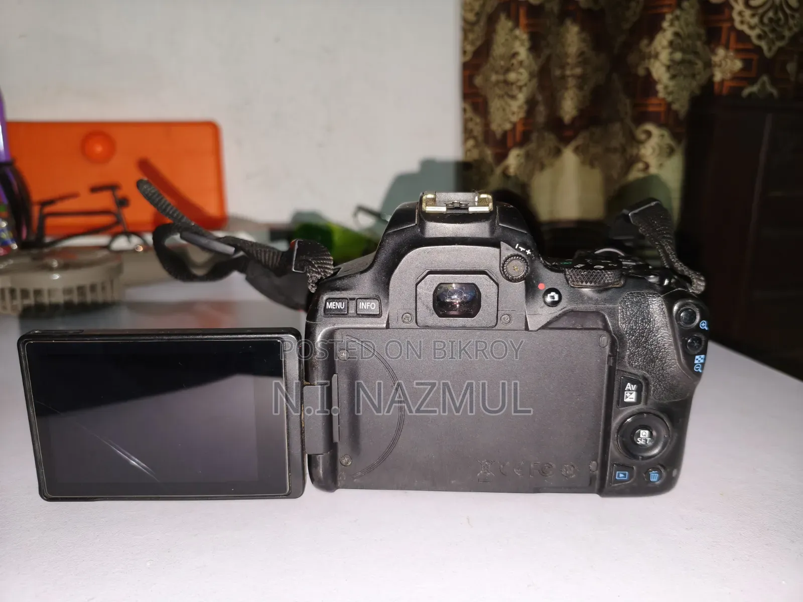Canon 250d With 18-55mm Kit Lens DSLR Camera