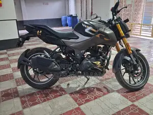 Hero Xtreme 160R 4V 2025 Brown