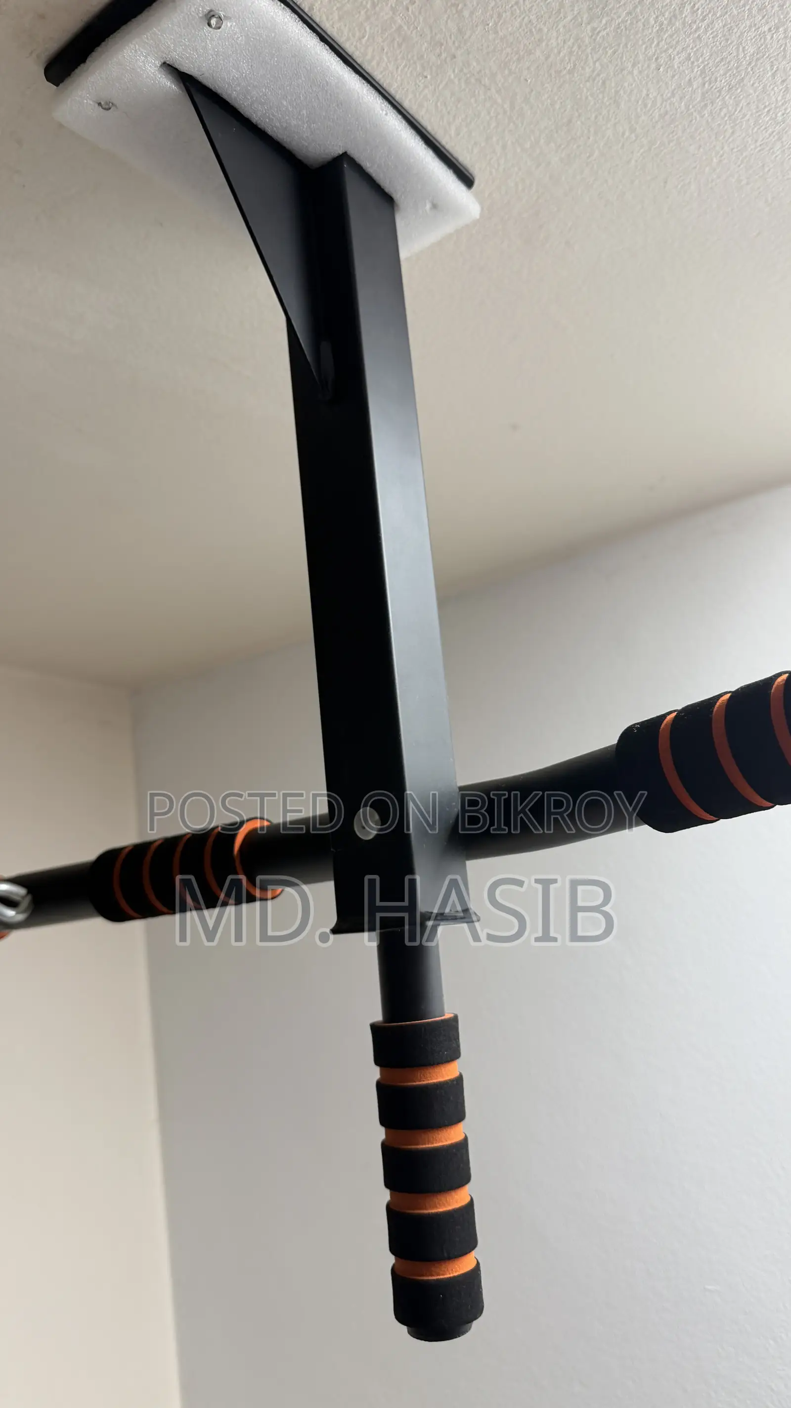 Wall Mounted Pull Up Bar