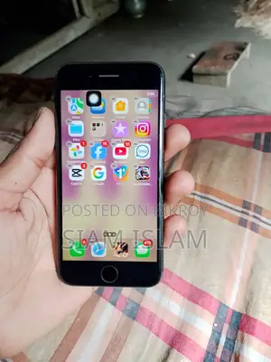 Apple iPhone SE (2020) 64 GB Black