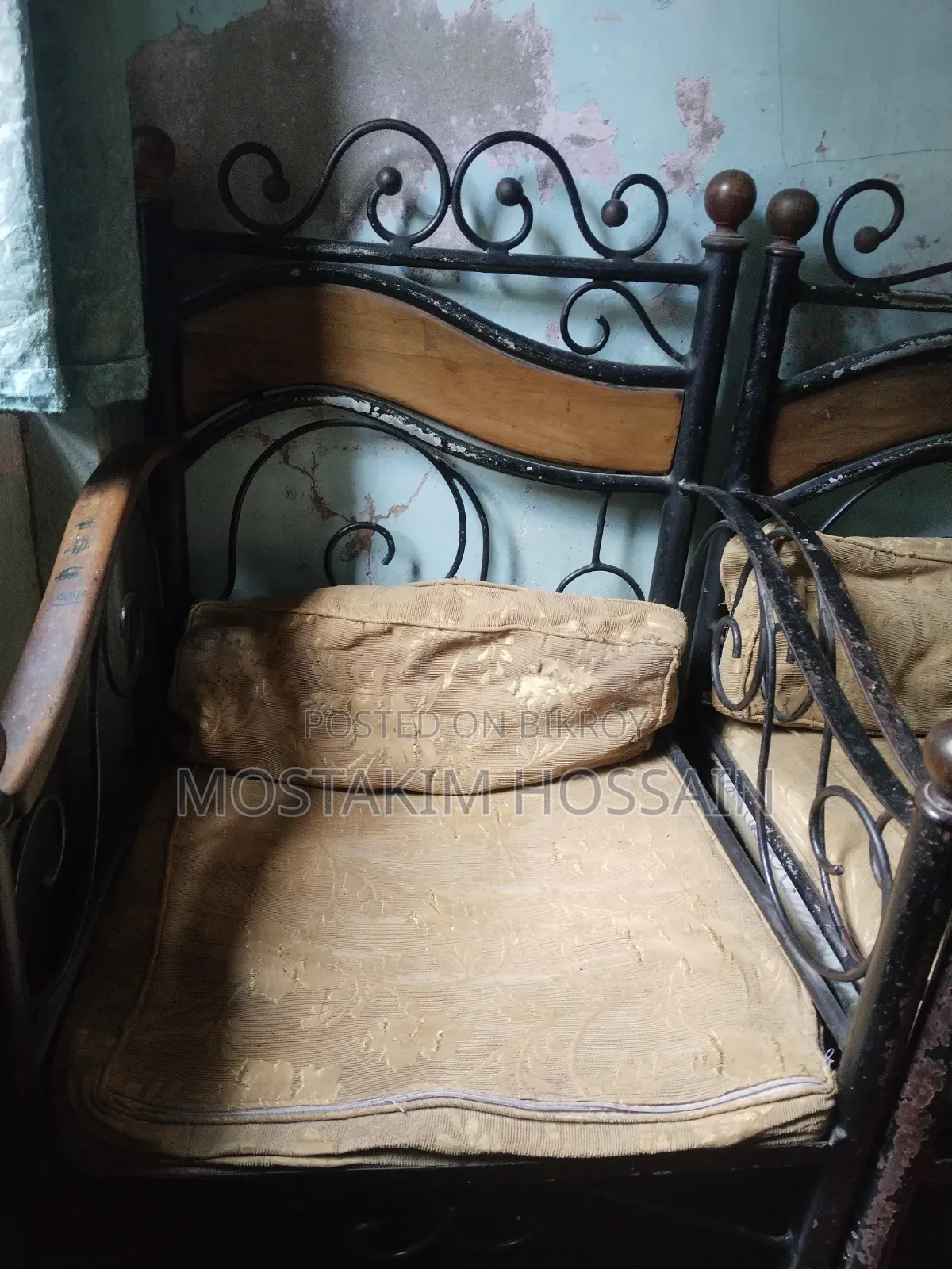 Iron Sofa