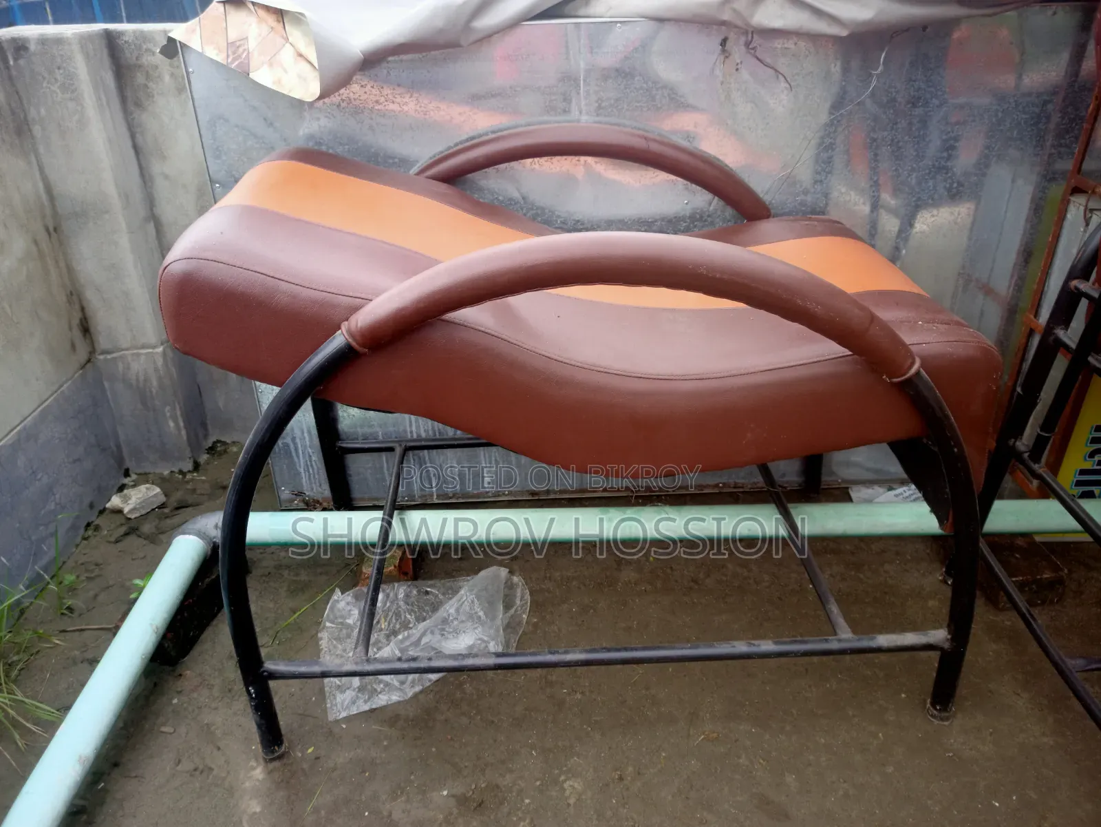 Premium Parlour Full Set Beauty Mirror Dressing Table Used Only 6 Months