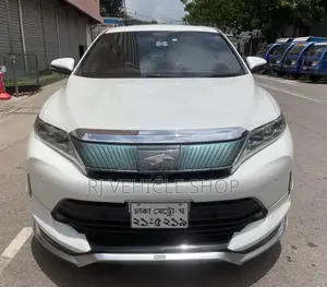 টয়োটা হ্যারিয়ার ২.০ ২০১৮ পার্ল