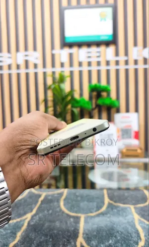 Oppo F21 Pro 5G 128 GB Rose Gold
