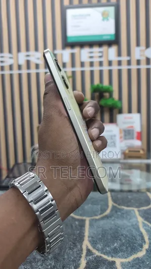 Oppo F21 Pro 5G 128 GB Rose Gold