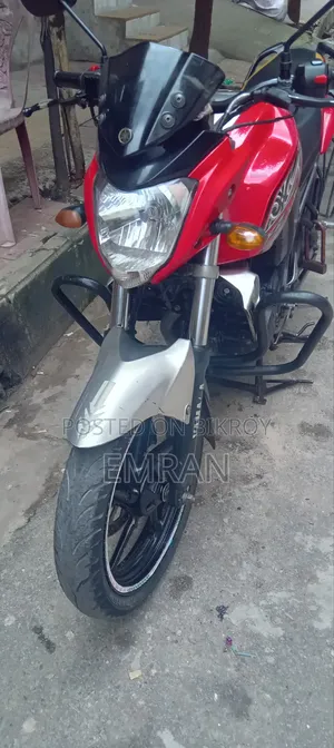 Yamaha FZ 2016 Red