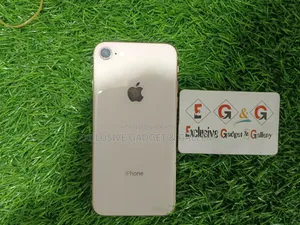 Apple iPhone 8 64 GB Gold