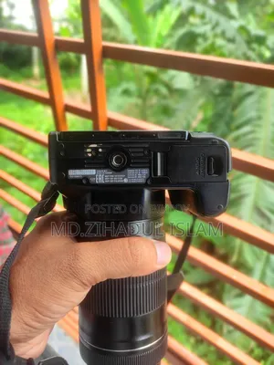 ক্যানন ২০০ডি + ৫৫_২৫০ এসটিএম লেন্স বিক্রি হবে