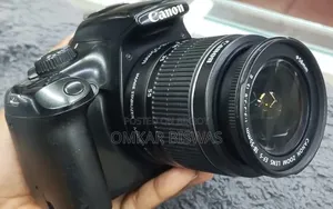 ক্যানন ১১০০ ডি