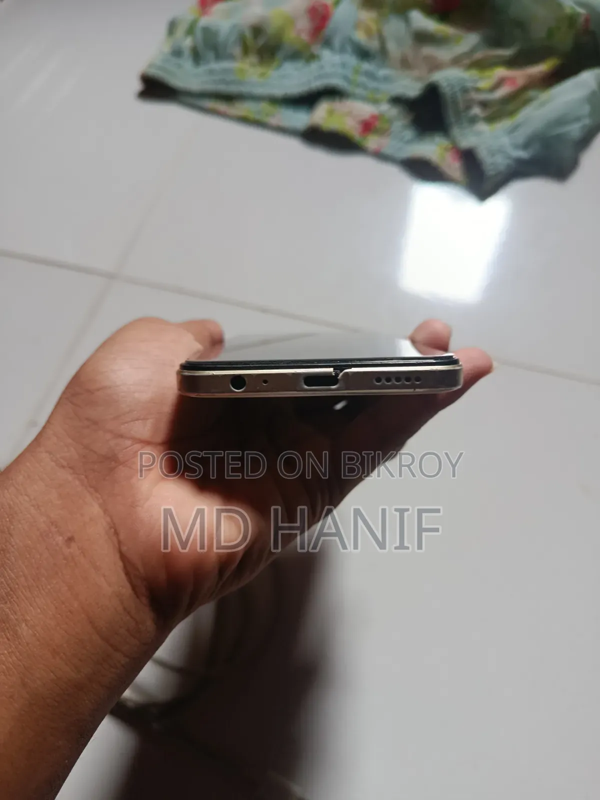 Vivo Y16 64 GB Gold