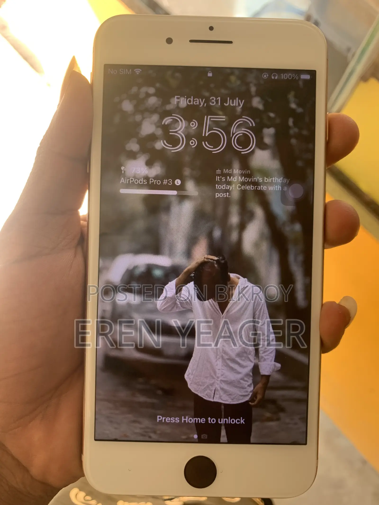 New Apple iPhone 8 Plus 64 GB Gold