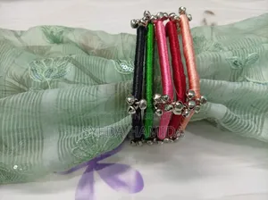 হাতে তৈরি চুরি