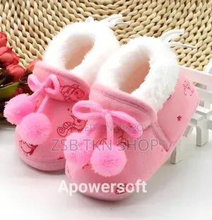 ফ্যাশনেবল বেবি শু