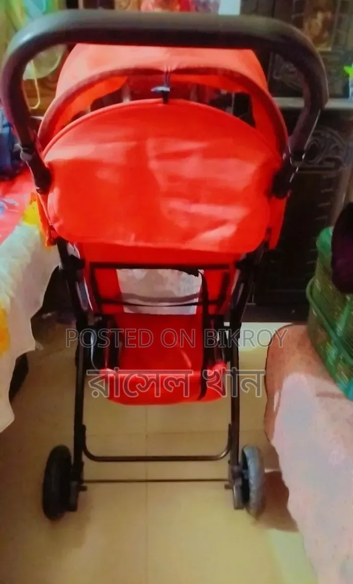 নিউ কন্ডিশন বেবি স্ট্রলার (নতুনের মত বেবি স্ট্রলার)