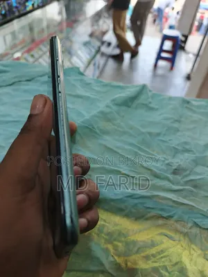 ইনফিনিক্স হট ১১ প্লে ৬৪ জিবি গোল্ড