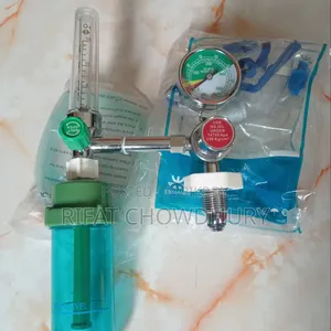 Oxygen Flow Meter With Oxygen Mask