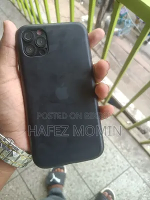 অ্যাপল আইফোন এক্সআর ১২৮ জিবি লাল