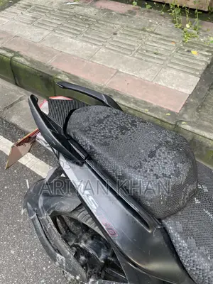 বাজাজ পালসার এনএস ১৬০ ২০১৮ কালো