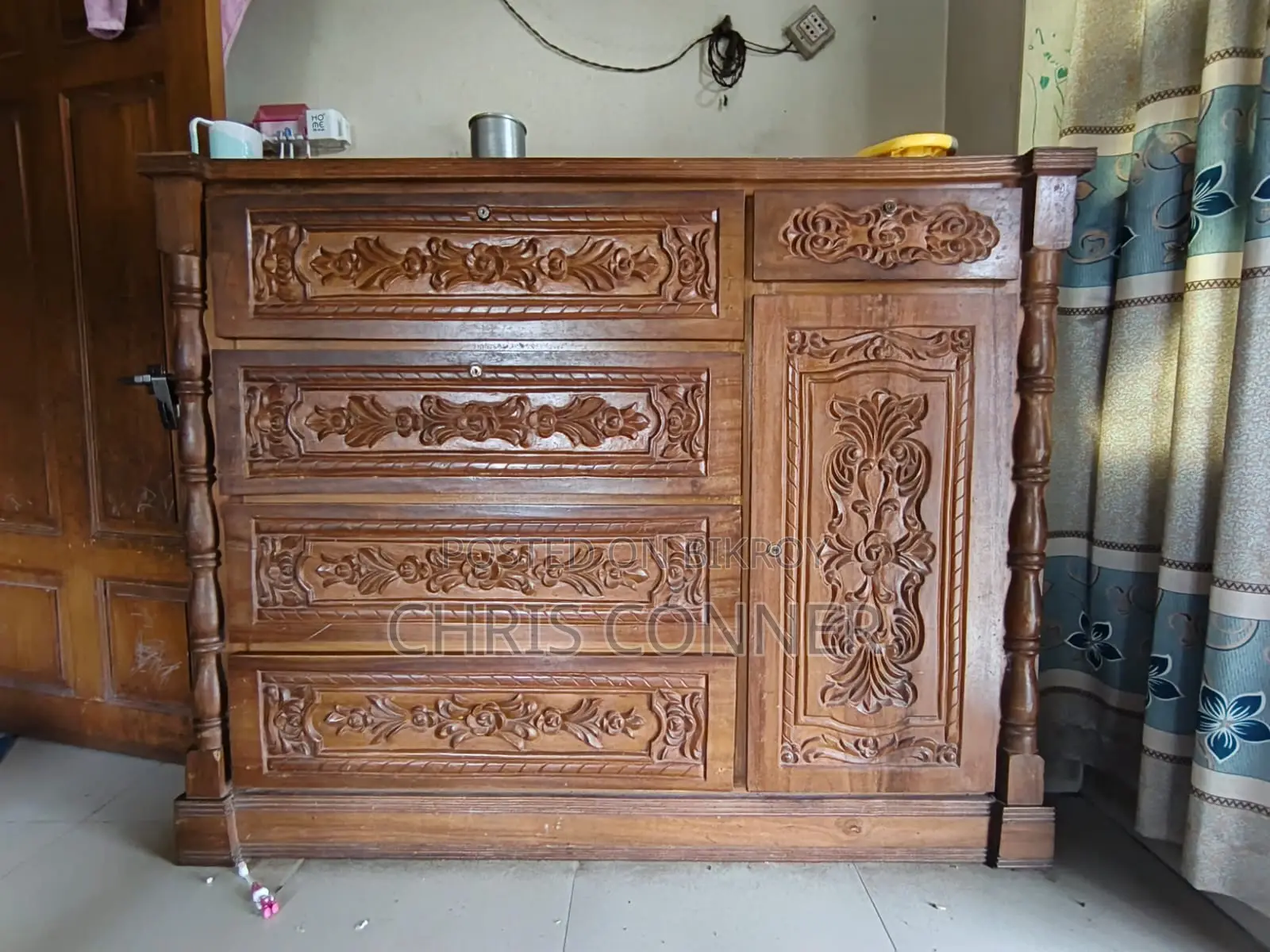 ওয়ারড্রব সেল